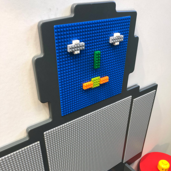 Детальное изображение ЛИТ ЛЕГО-панель «Робот» (для кубиков LEGO)
